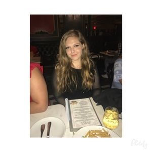 Meet your Posher, Laurette